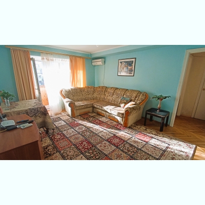 Київ. Здам Власну 4-кімнатну квартира в центрі. Метро Печерська 300м.