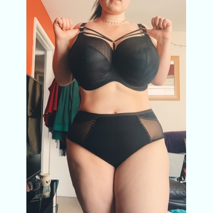   ������ �YNUK  �������� �������--���� ����