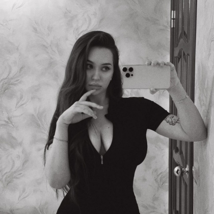 M��-  �� ��� ������ 